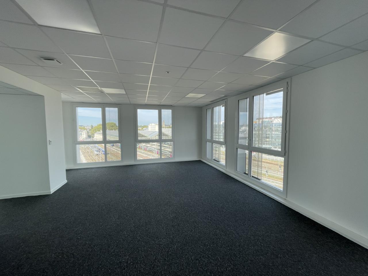 Bureau Tours 408m² Location bureau Tours Indre-et-Loire OLBUR2119666 8